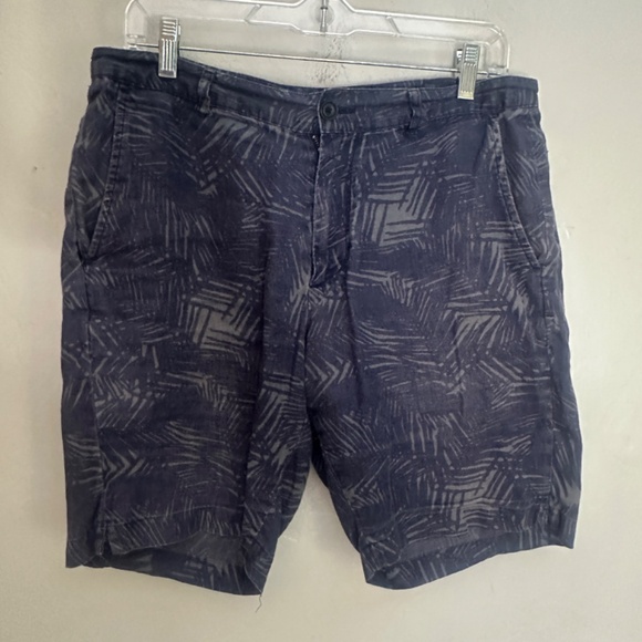 Vince Shorts 31" waist 9.5" inseam 100% hemp Gently worn Belt loops 4 pockets - Picture 2 of 4